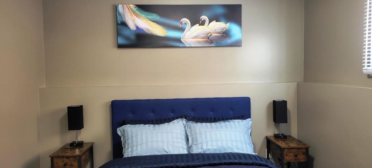 Blue Wave 2 Bedroom Suite Saskatoon Buitenkant foto