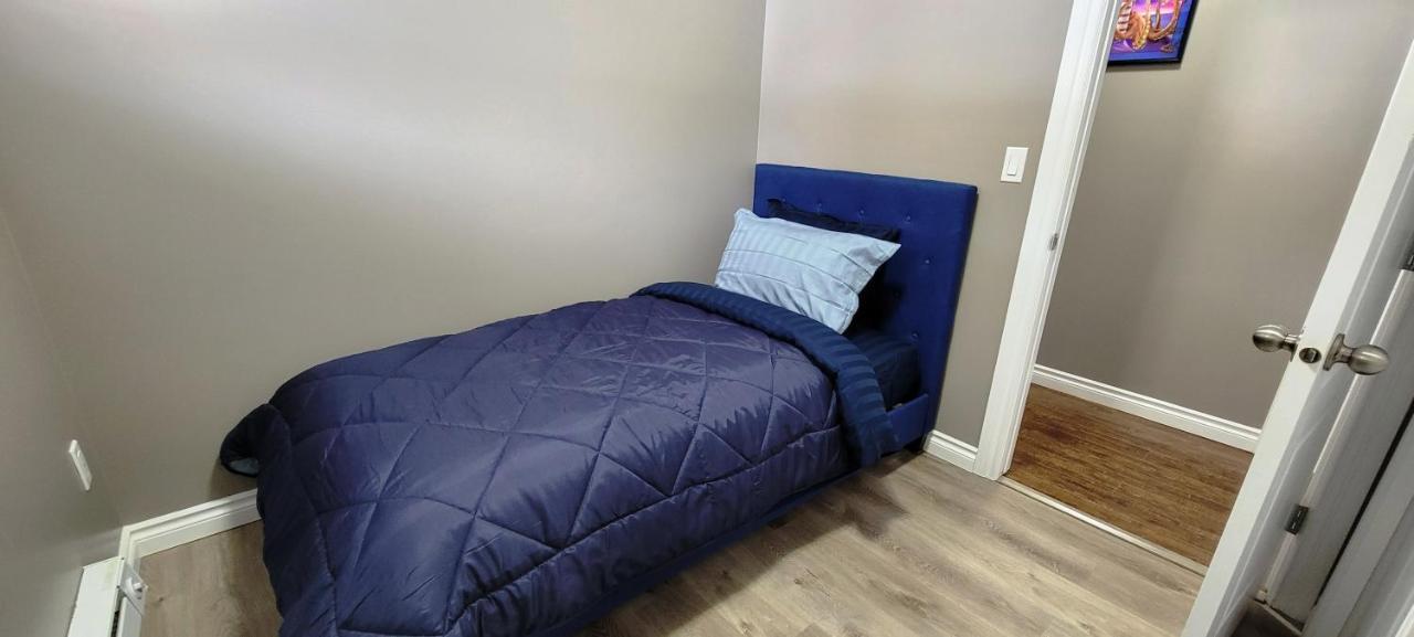 Blue Wave 2 Bedroom Suite Saskatoon Buitenkant foto