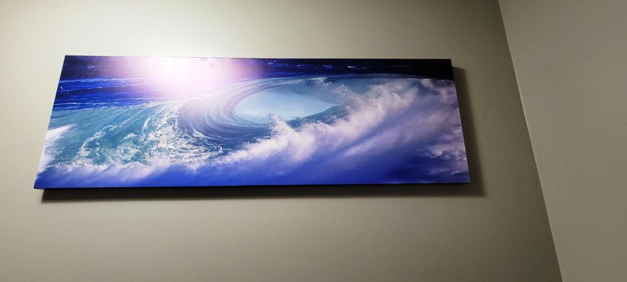 Blue Wave 2 Bedroom Suite Saskatoon Buitenkant foto